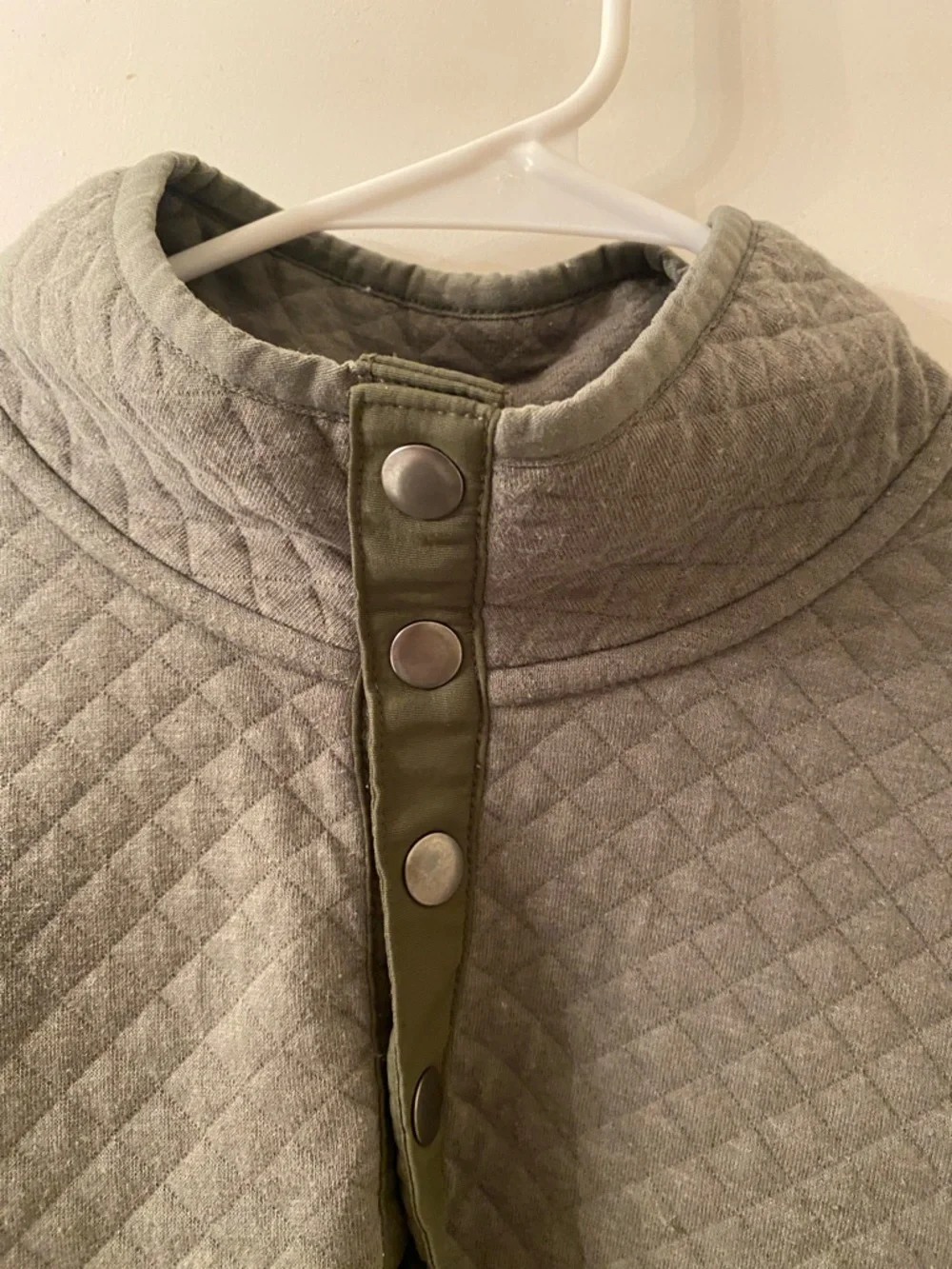 Men’s Quilted Sonoma Stylish Quileted Pullover. Perfect for fall layering! Size - Picture 4 of 9